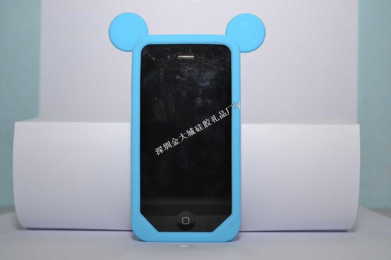 硅膠輕松熊手機套背面